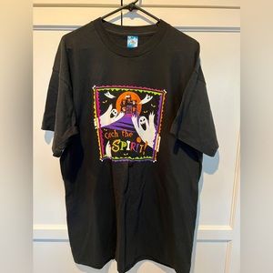 Vintage SINGLE STITCH Fruit of the Loom Halloween “Catch the Spirit” Black Tee